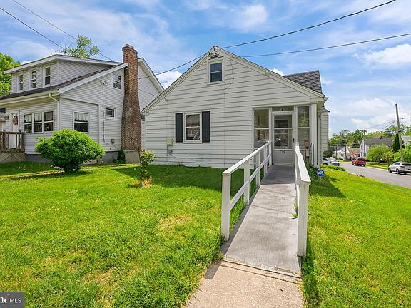 2nd image of 700 Grandview Ave