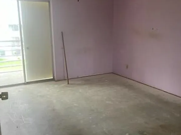 2100 Springdale 314 Boulevard #314, Palm Springs, FL 33461