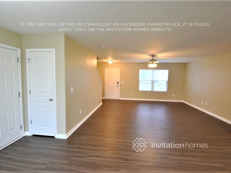 153 Steamboat Ln — Photo 2