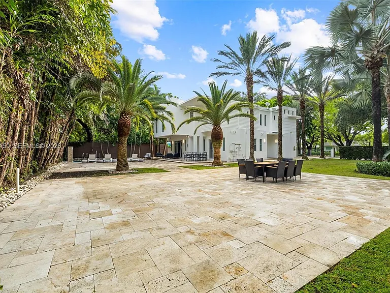 3917 S Le Jeune Rd — Photo 92