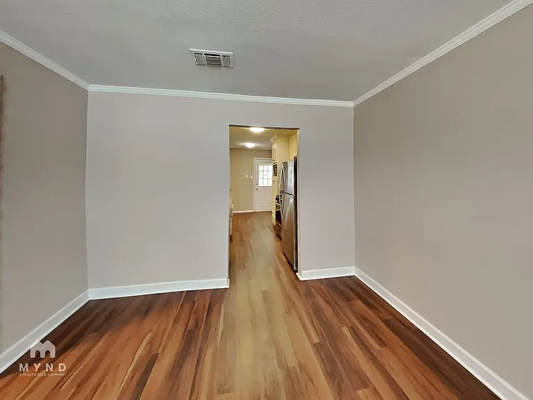 129 NE Michael Dr — Photo 6