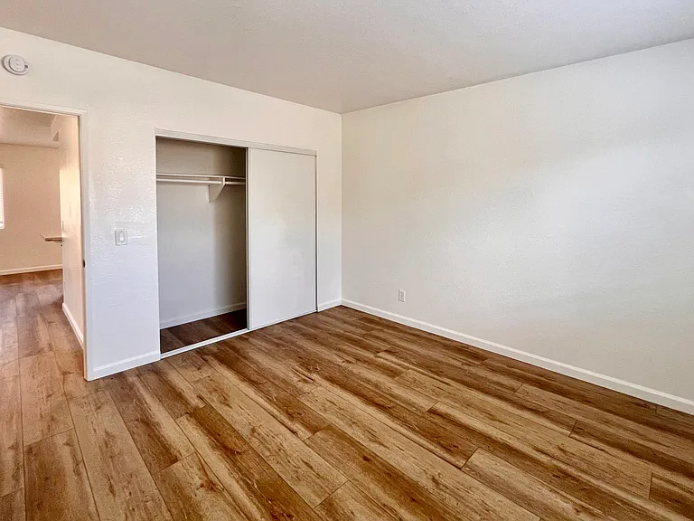 4070 35th St — Photo 10
