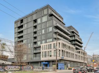 500 Dupont St #308, Toronto, ON M6G1Y7