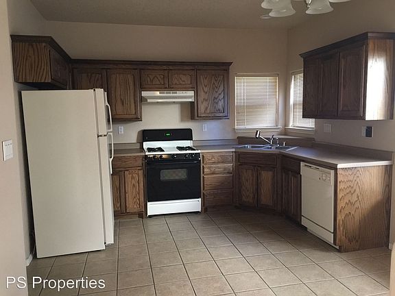 2nd image of 4827 Spanish Sun Ave NE