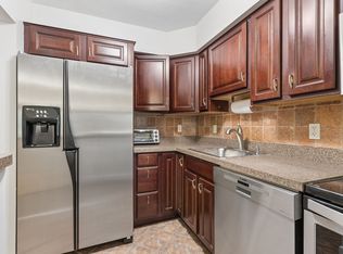 4975 Washington St #209, West Roxbury, MA 02132