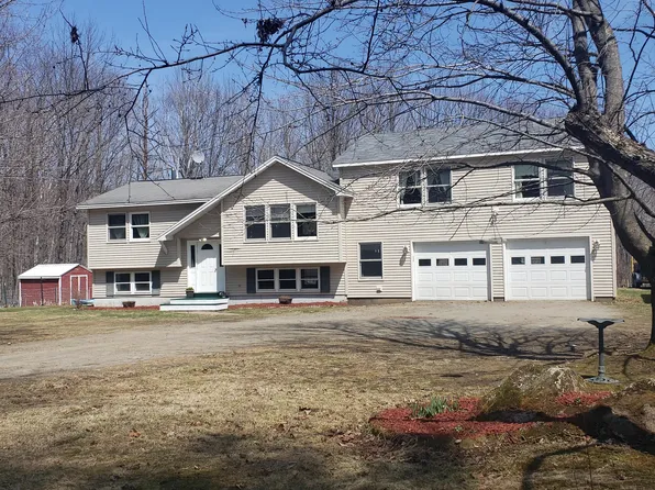 866 S Strong Road, Strong, ME 04983