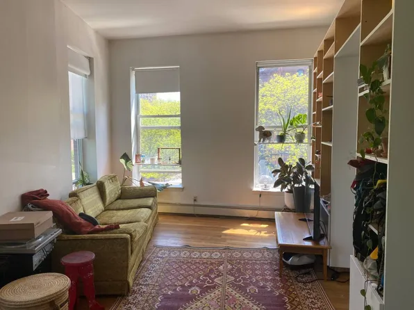 419 Myrtle Avenue image 1 of 6