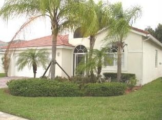 2416 Country Golf Dr, Wellington, FL 33414