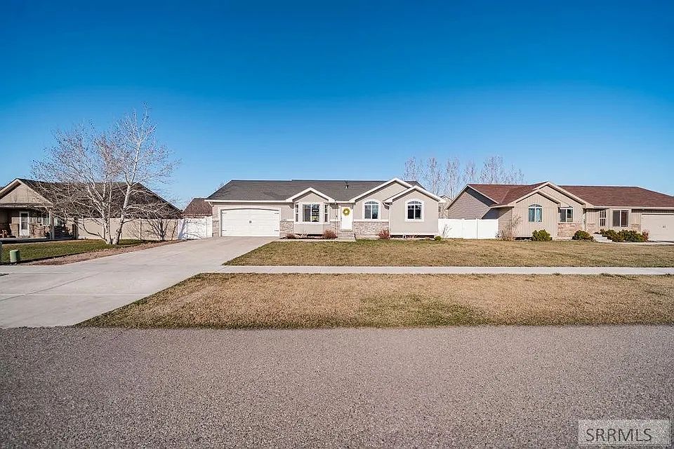 1st image of 1141 N Portal Stone Dr