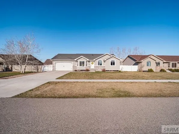 1141 N Portal Stone Dr, Idaho Falls, ID 83401
