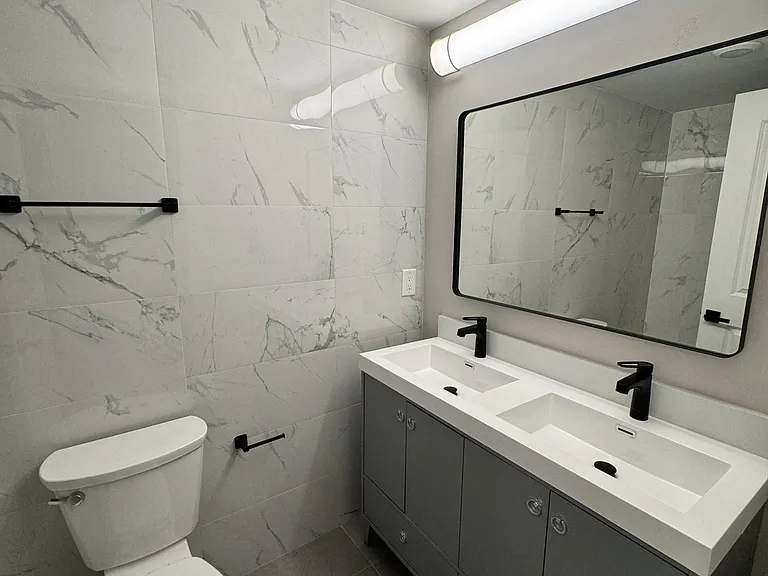 6118 Jefferson St #3 — Photo 10