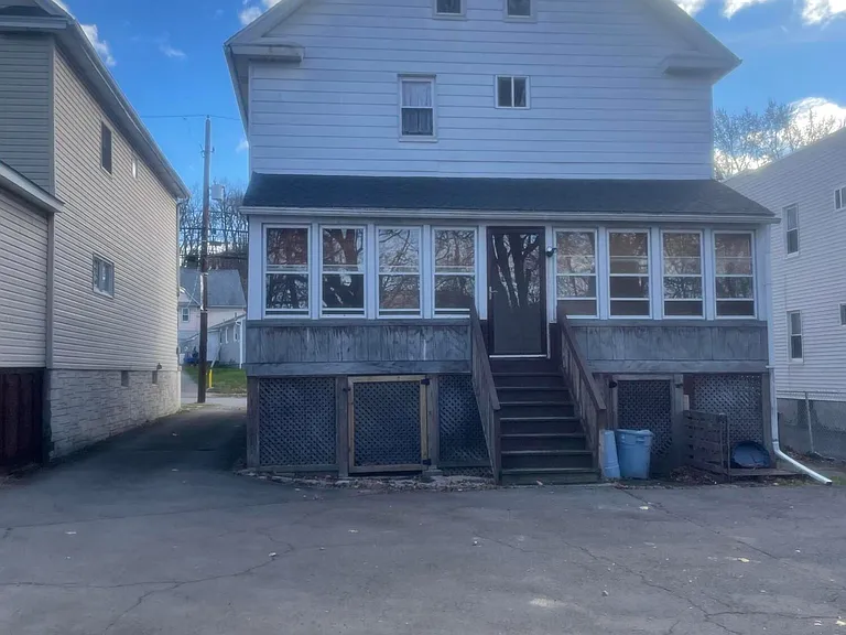 2303 Boulevard Ave — Photo 2