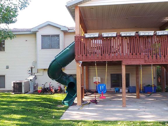 3rd image of 510 Crossbow Dr