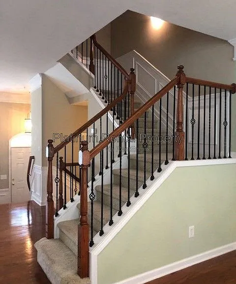 221 Balaban Cir — Photo 10