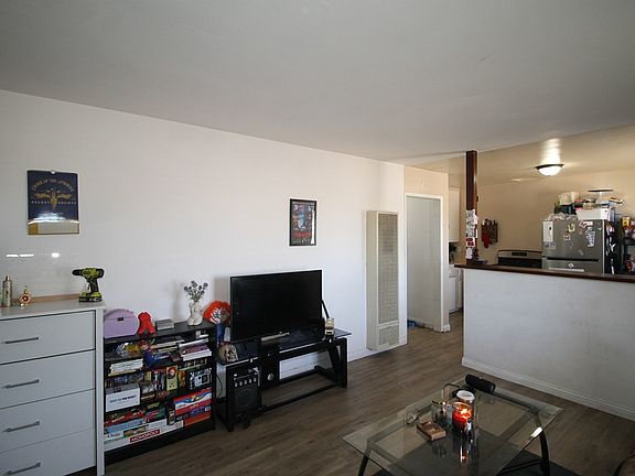 5th image of 1360 Nancy St #B