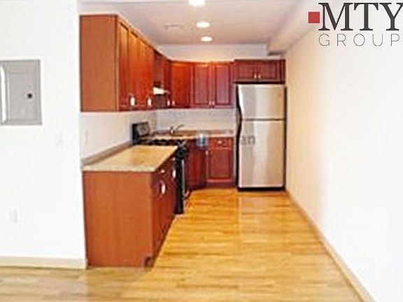 3rd image of 5828 44th Ave APT 7H