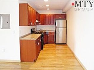 5828 44th Ave APT 8H, Woodside, NY 11377