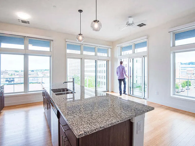Reserve on 3rd — Photo 8
