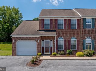 101 Barrington Dr, Reading, PA 19607