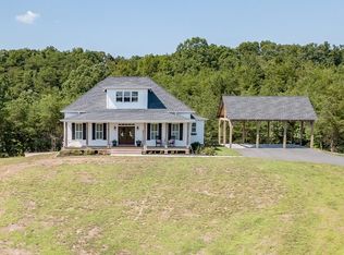 44 Long Rd, Rydal, GA 30171