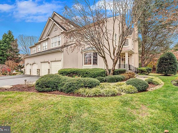 2nd image of 10918 Bells Ridge Dr