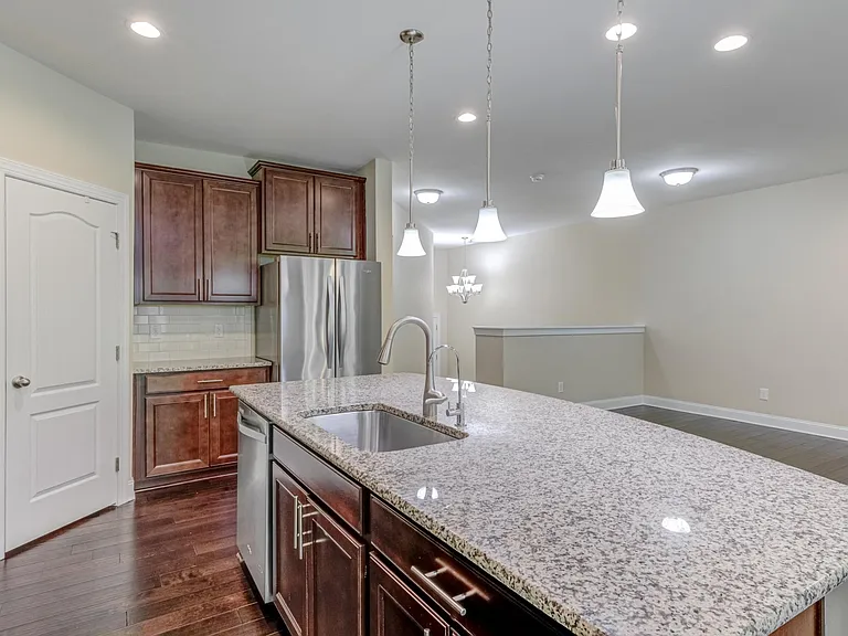 427 Alamosa Pl — Photo 17