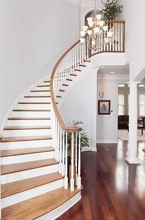 3rd image of 1105 Mountain Vista Dr