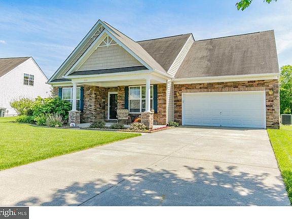 3rd image of 306 Carville Dr