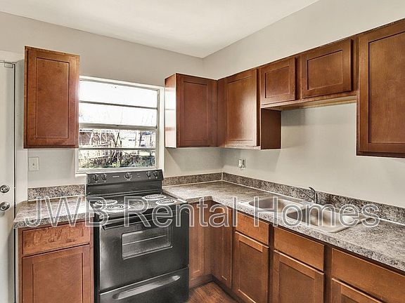 2nd image of 9149 12th Ave