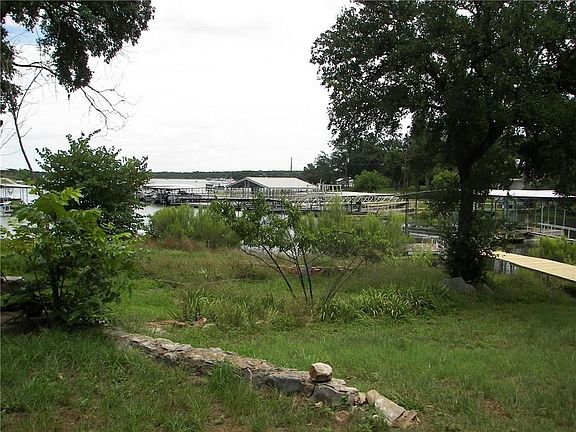 3rd image of 130 David St