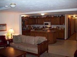 1 Brandon St, Holland, MA 01521