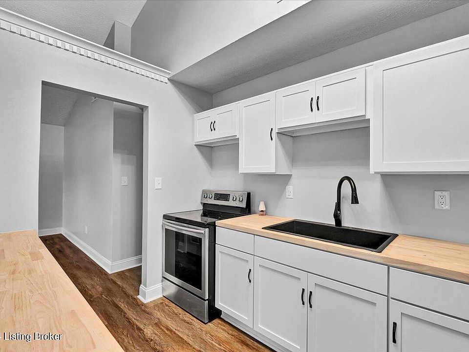 1st image of 4225 Lambert Ave