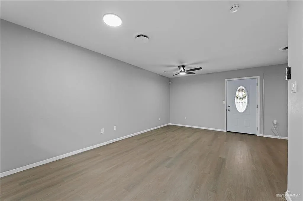 2 bed, 2.0 bath, 1065 sqft, $1,150 — Photo 2