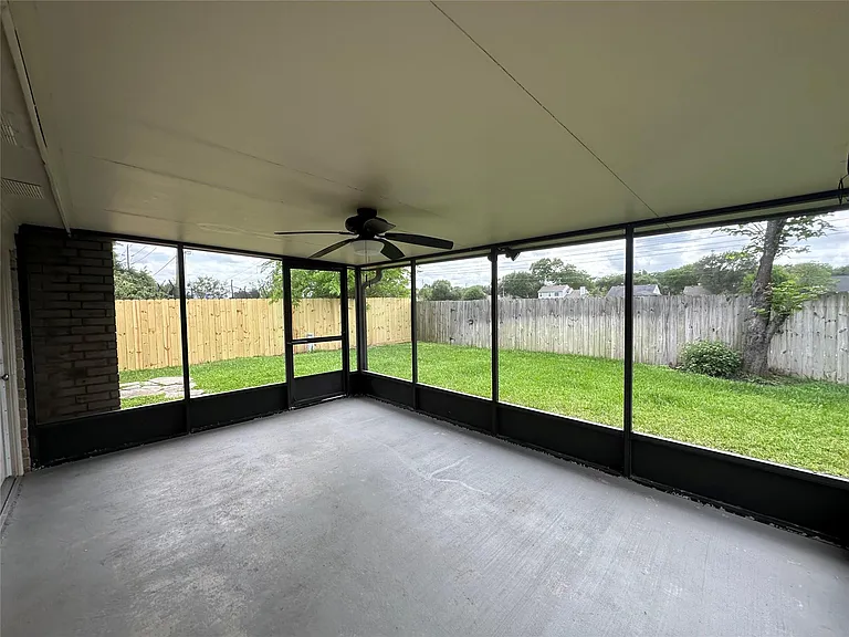 1514 Park Meadow Dr — Photo 18