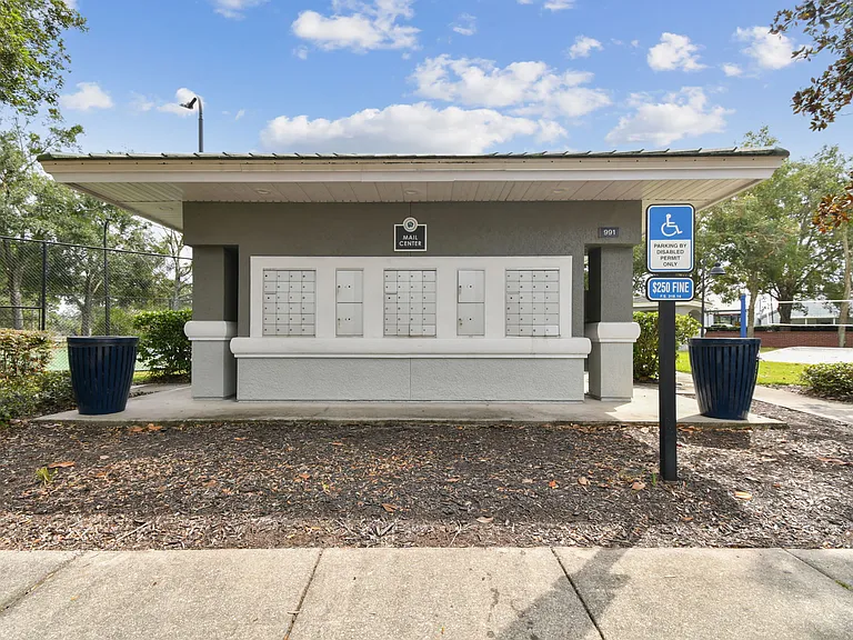 The Eli Winter Springs — Photo 32