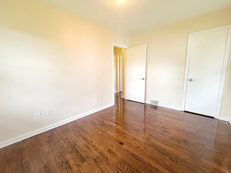 26265 W Six Mile Rd — Photo 21