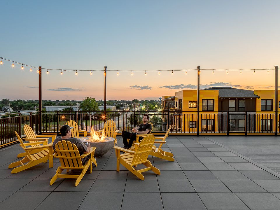 The West Living_rooftop terrace