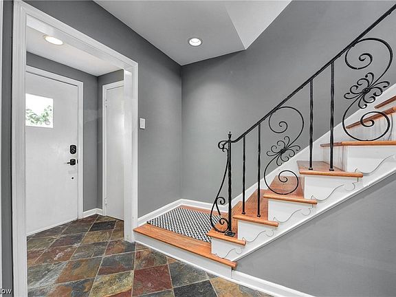 2nd image of 23606 Belmont Dr