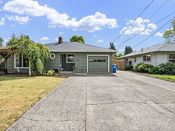 2nd image of 765 Louis St