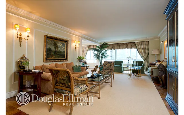 Sold by Douglas Elliman | media 16