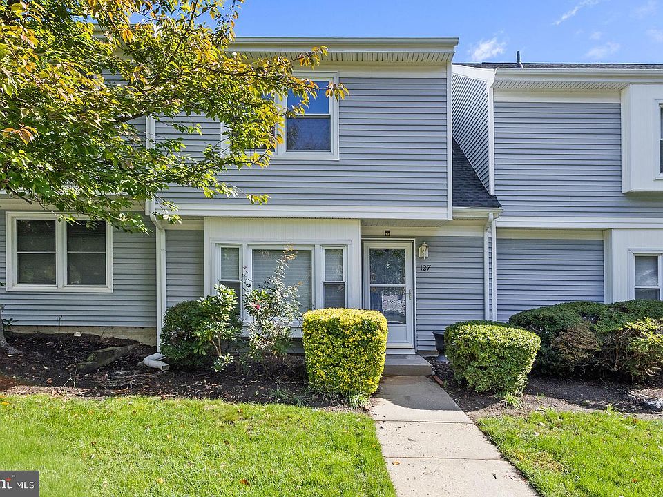 1st image of 127 Baron Ln