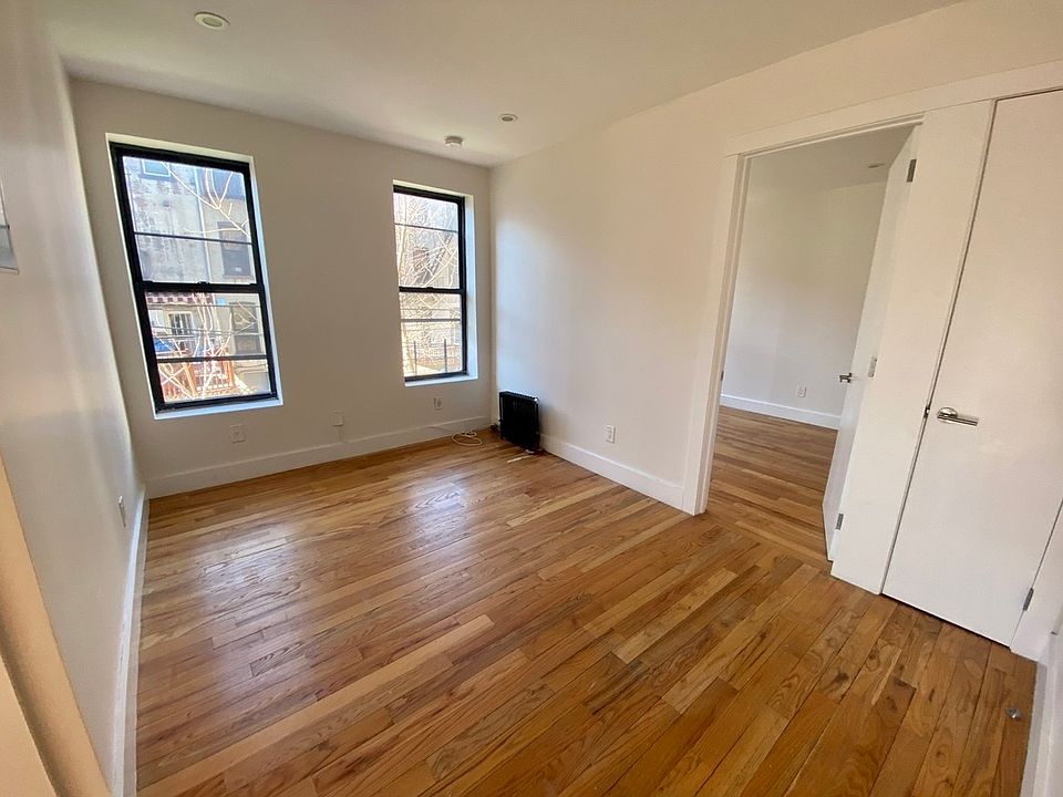 1st image of 304 10th St #298-27