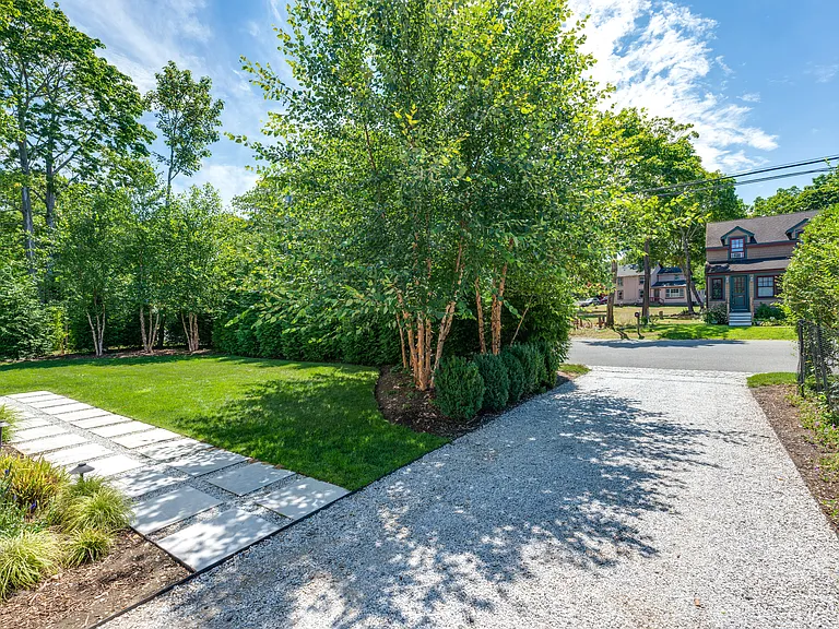 43 Hempstead St — Photo 17