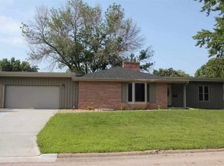 1008 Hilltop Rd, Waterloo, IA 50701