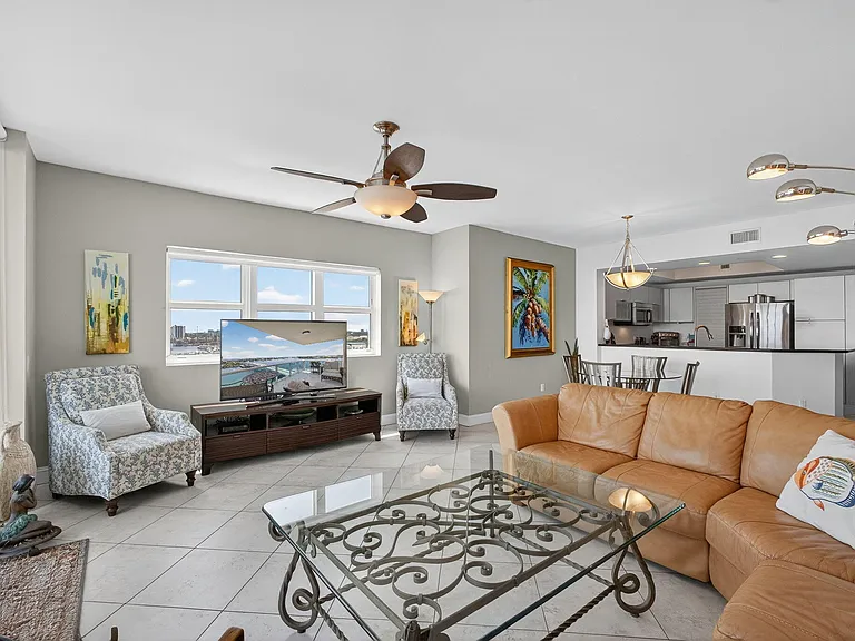 2640 Lake Shore Dr #1716 — Photo 18