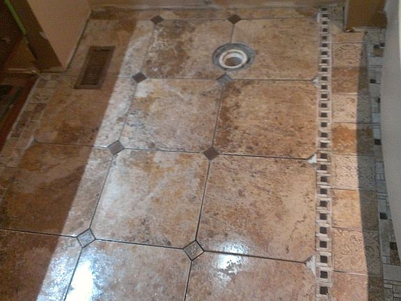 3rd image of 912 Whidbey Ct