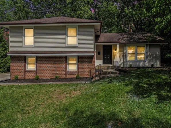 12309 Askew Dr, Grandview, MO 64030