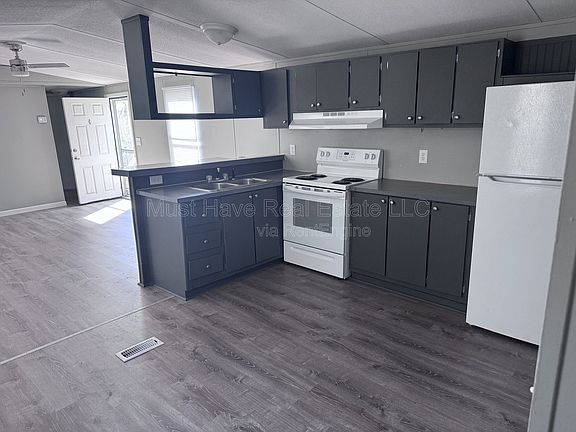2nd image of 4200 S Caldwell Mobile Home Park #15
