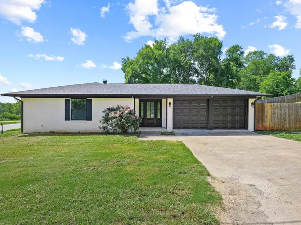 30 Judy Dr, Sherman, TX 75090