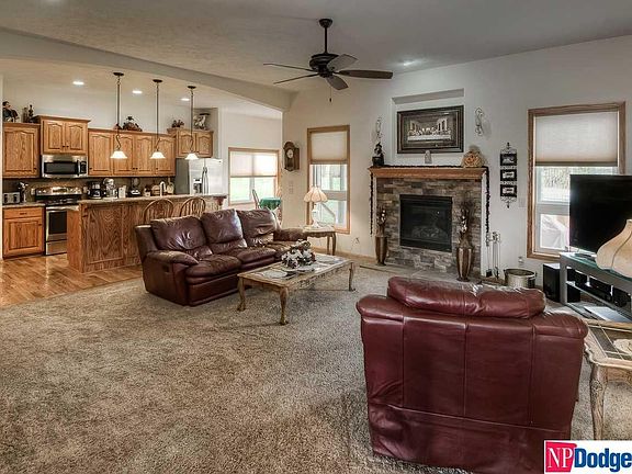 3rd image of 9402 S 24th St